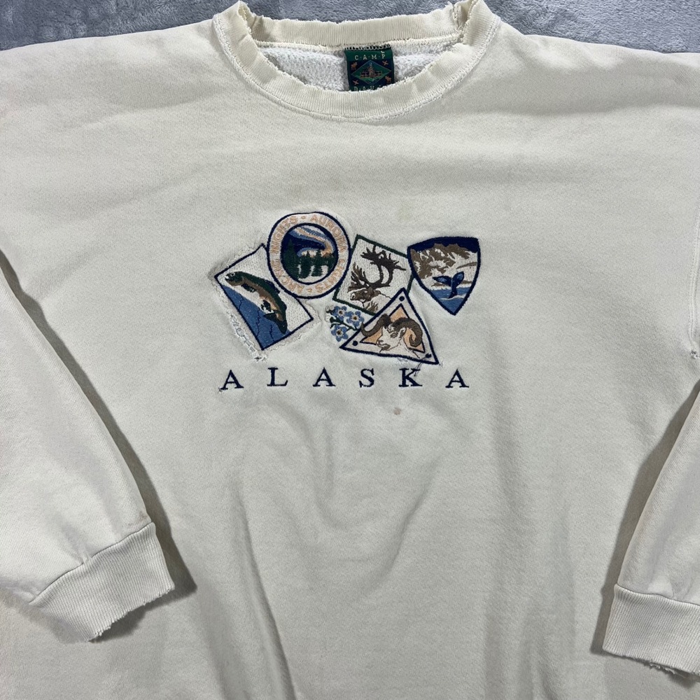CAMP DAVID Alaska Sweatshirt Unisex Large‎ Cream Distressed Embroidered USA